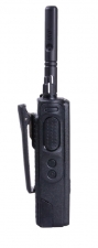 Cyfrowy radiotelefon Motorola DP4400 - Widok z boku